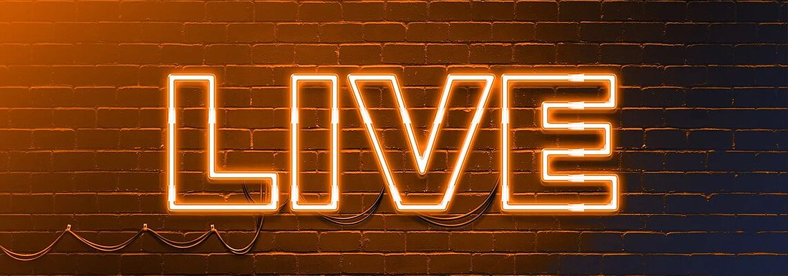 Neon Sign "Live"